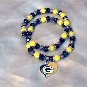 NWOT Green Bay Packers Bracelet Set
